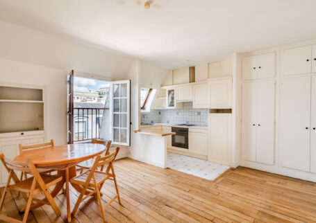 RUE DES HAUDRIETTES 75003